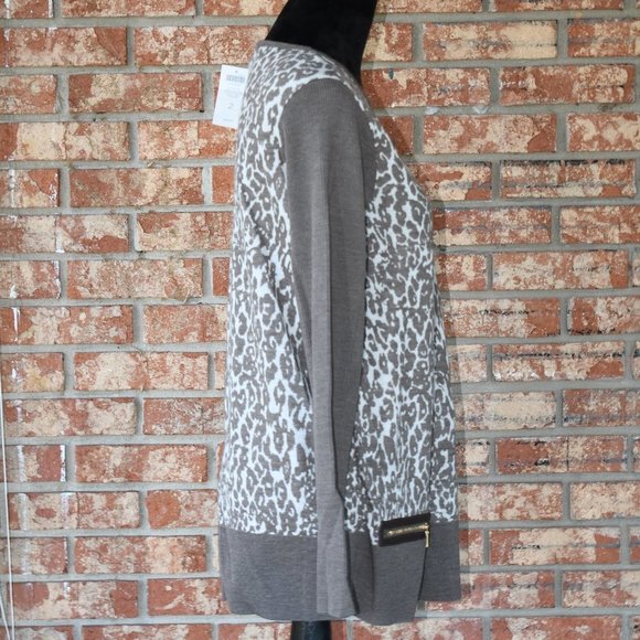 CHICO'S Sweater - Picture 3 of 7